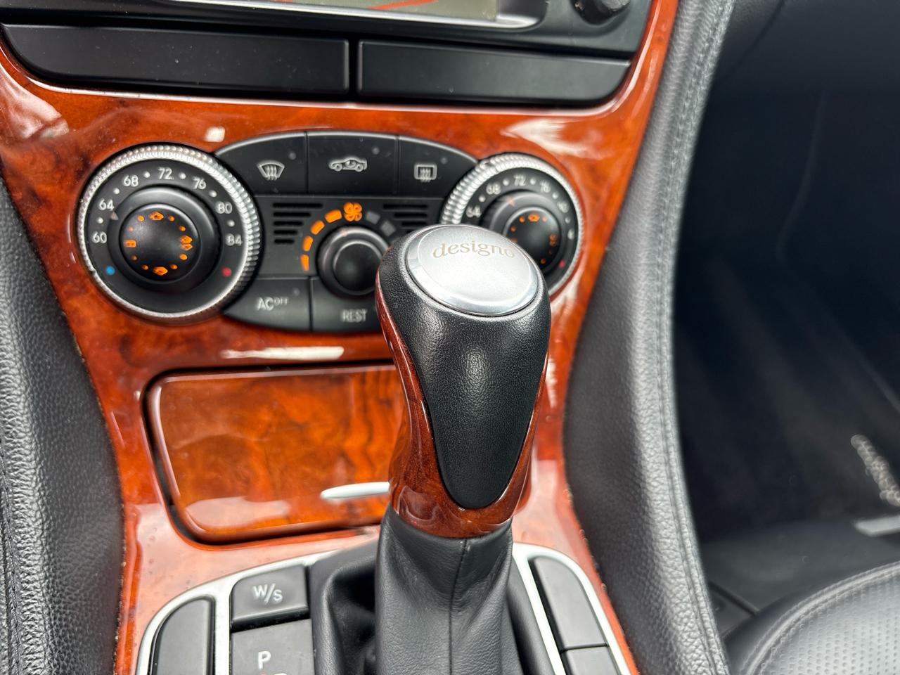 Mercedes-Benz SL-Class 2dr Roadster 5.0L 2003