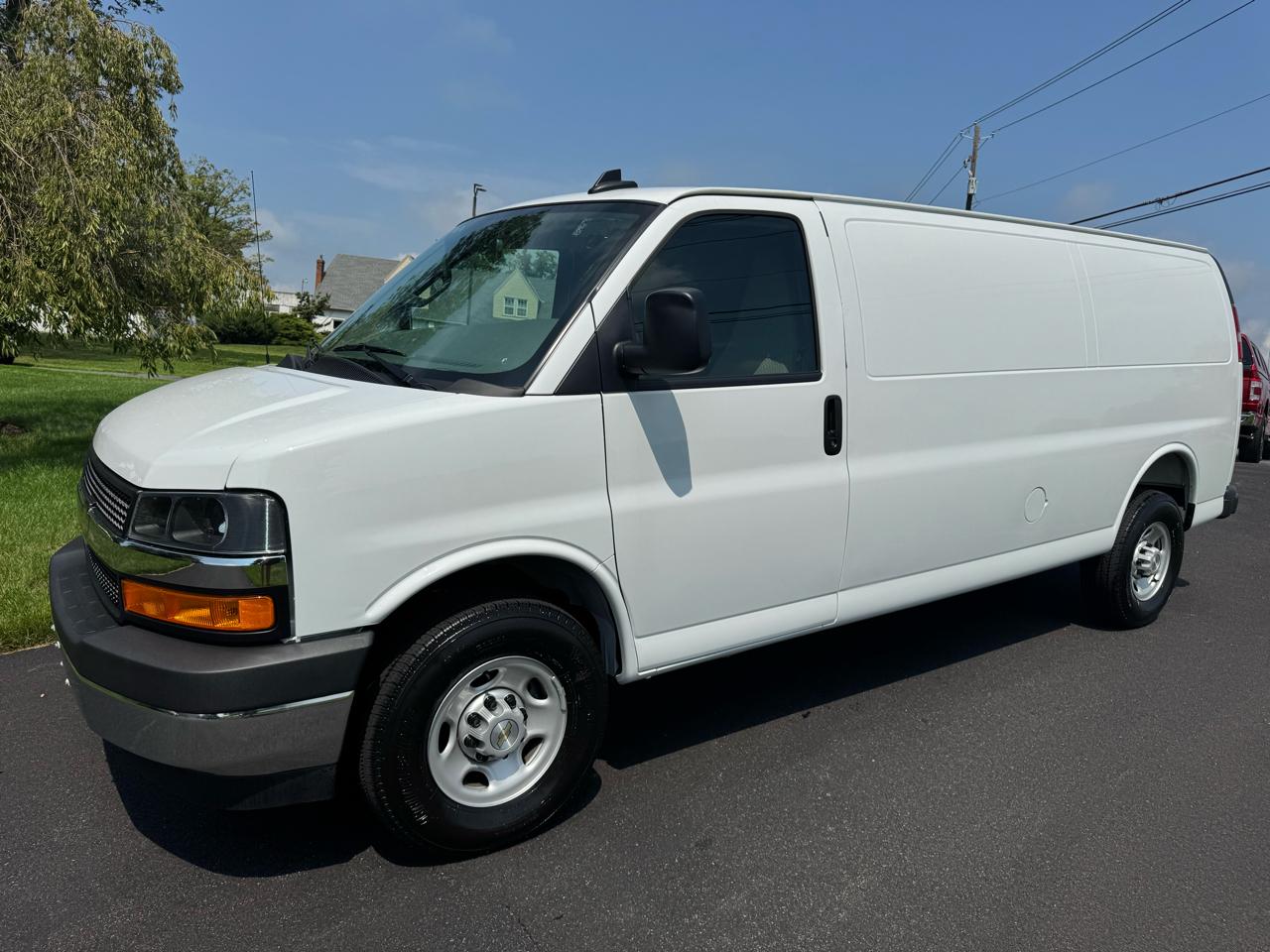 2025 Chevrolet Express Cargo Van RWD 2500 155"