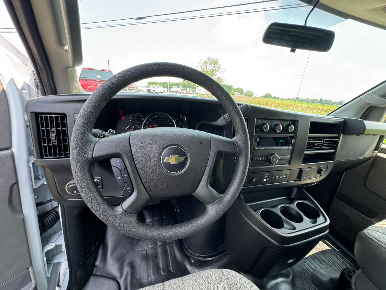 Chevrolet Express Cargo Van RWD 2500 155" 2025