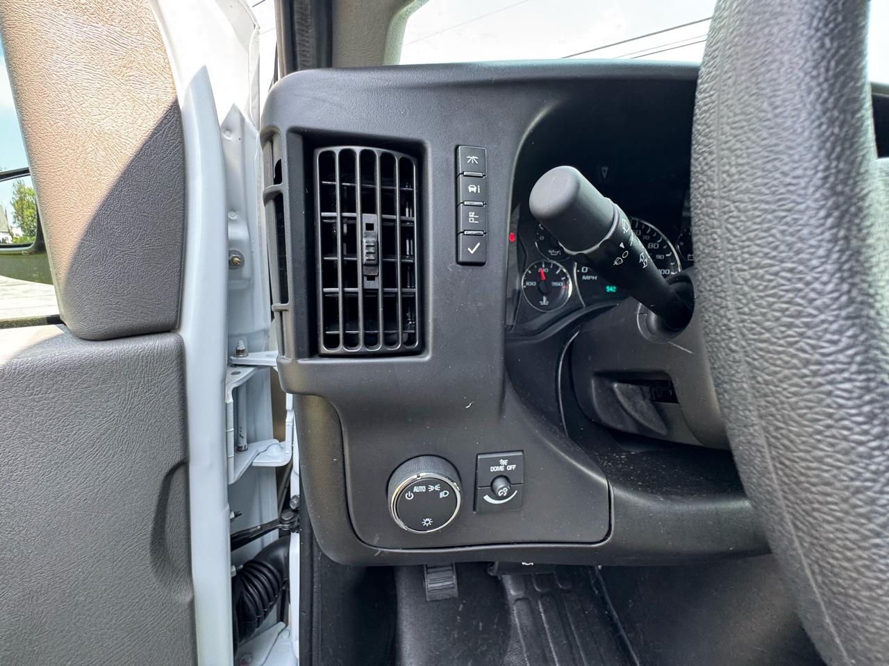 Chevrolet Express Cargo Van RWD 2500 155" 2025