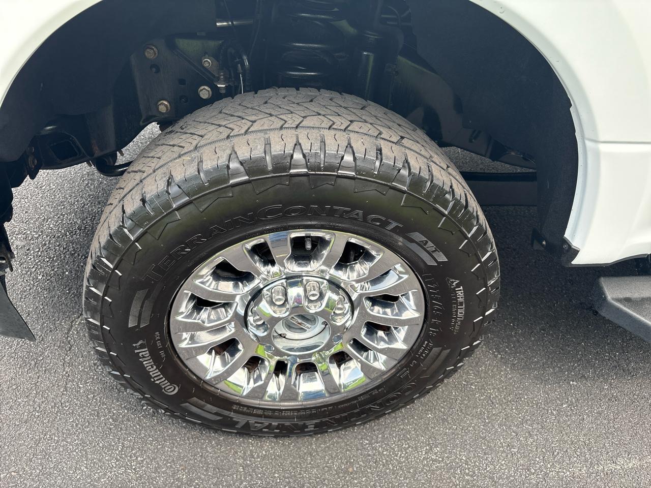Ford Super Duty F-350 SRW Lariat 4WD Crew Cab 8' Box 2021