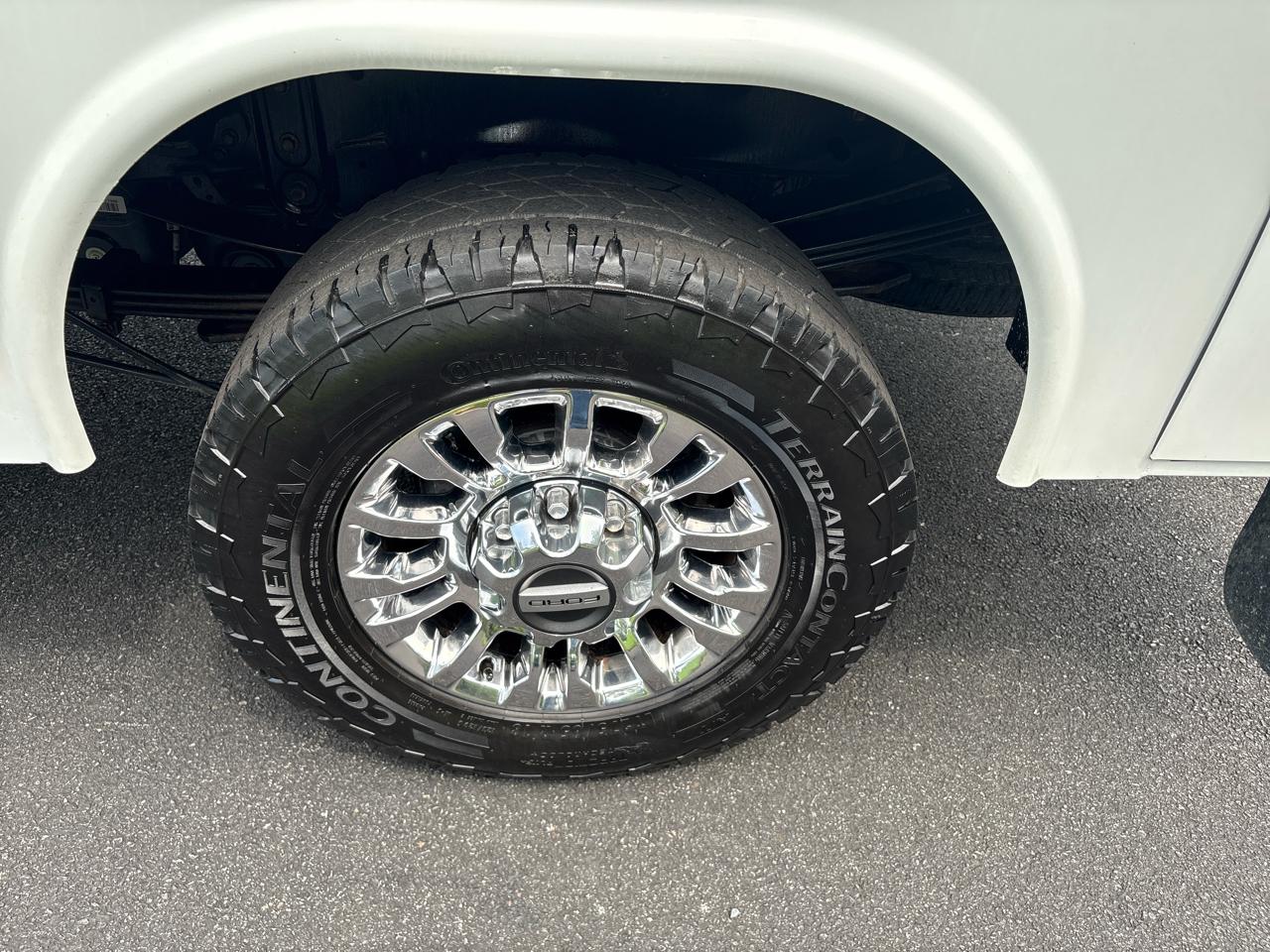 Ford Super Duty F-350 SRW Lariat 4WD Crew Cab 8' Box 2021