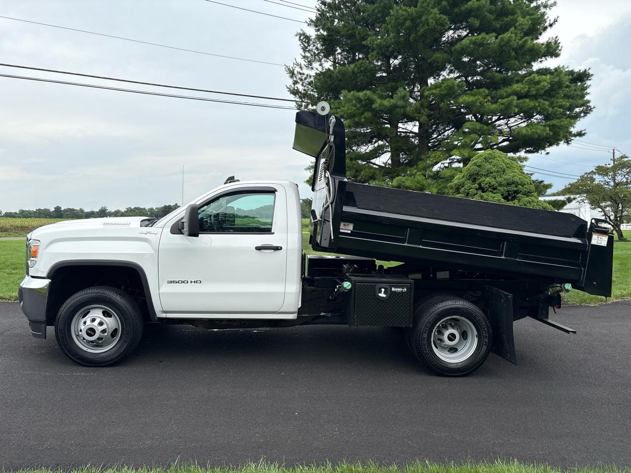 GMC Sierra 3500HD 4WD Reg Cab 137.5" WB, 59.06" CA 2018
