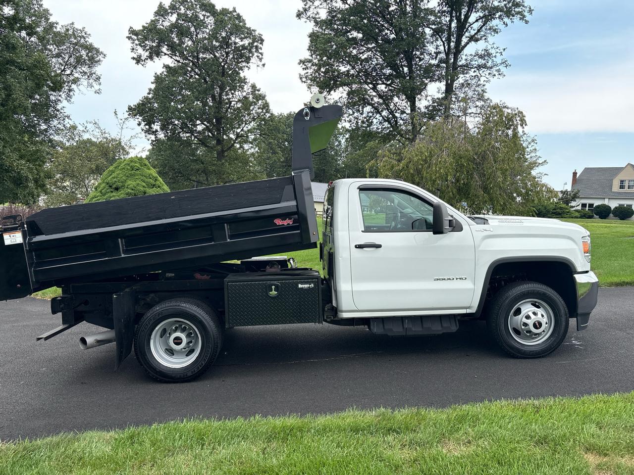 GMC Sierra 3500HD 4WD Reg Cab 137.5" WB, 59.06" CA 2018