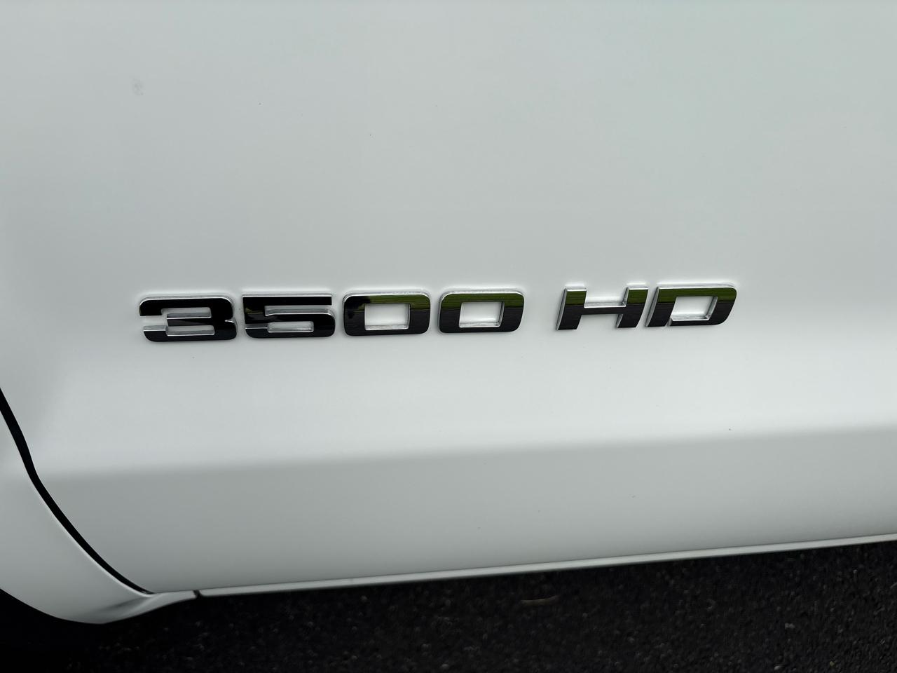 GMC Sierra 3500HD 4WD Reg Cab 137.5" WB, 59.06" CA 2018