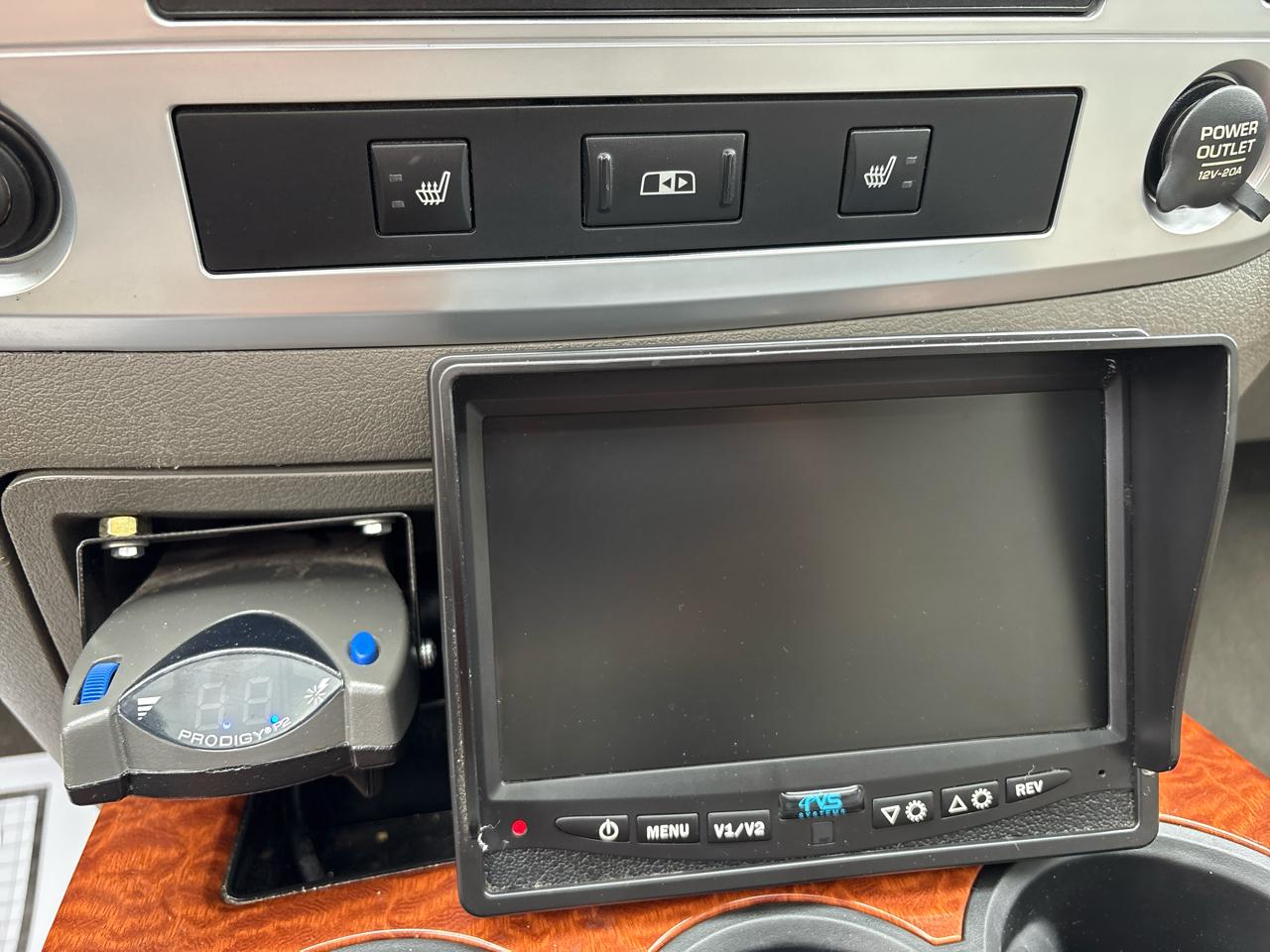 Dodge Ram 2500 4dr Mega Cab 160.5 Laramie 2006