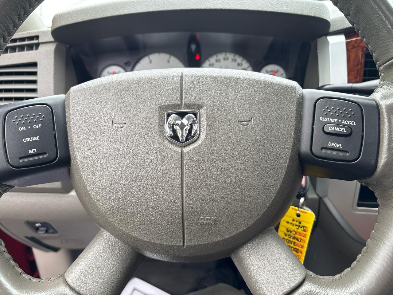Dodge Ram 2500 4dr Mega Cab 160.5 Laramie 2006
