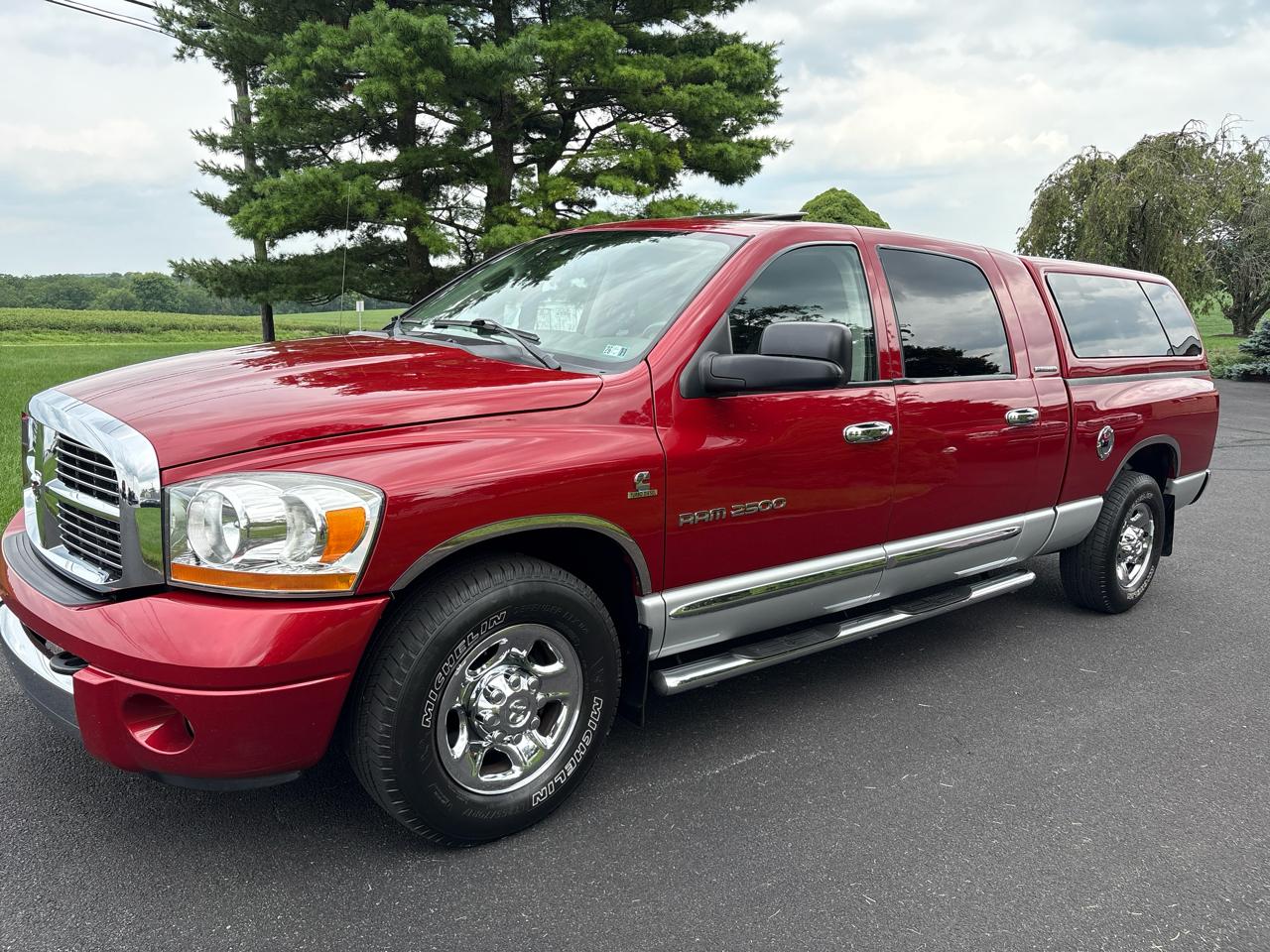 2006 Dodge Ram 2500 4dr Mega Cab 160.5 Laramie