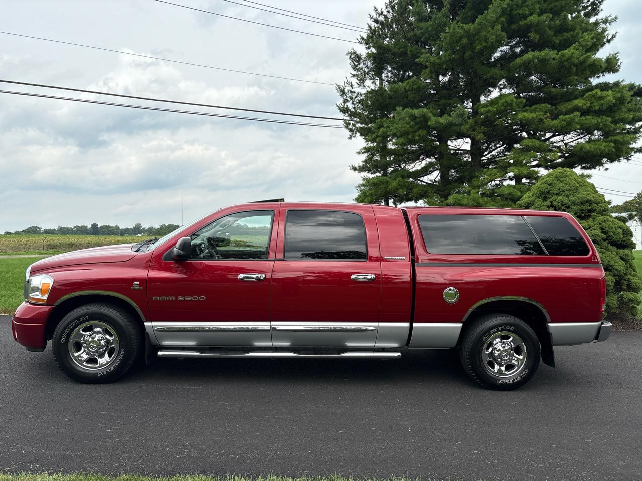 Dodge Ram 2500 4dr Mega Cab 160.5 Laramie 2006
