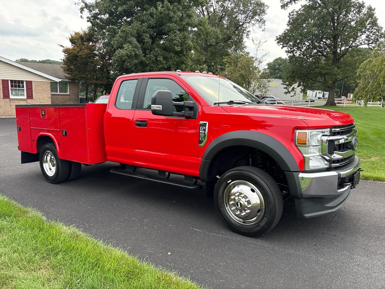 Ford Super Duty F-550 DRW XL 4WD SuperCab 168" WB 60" CA 2021