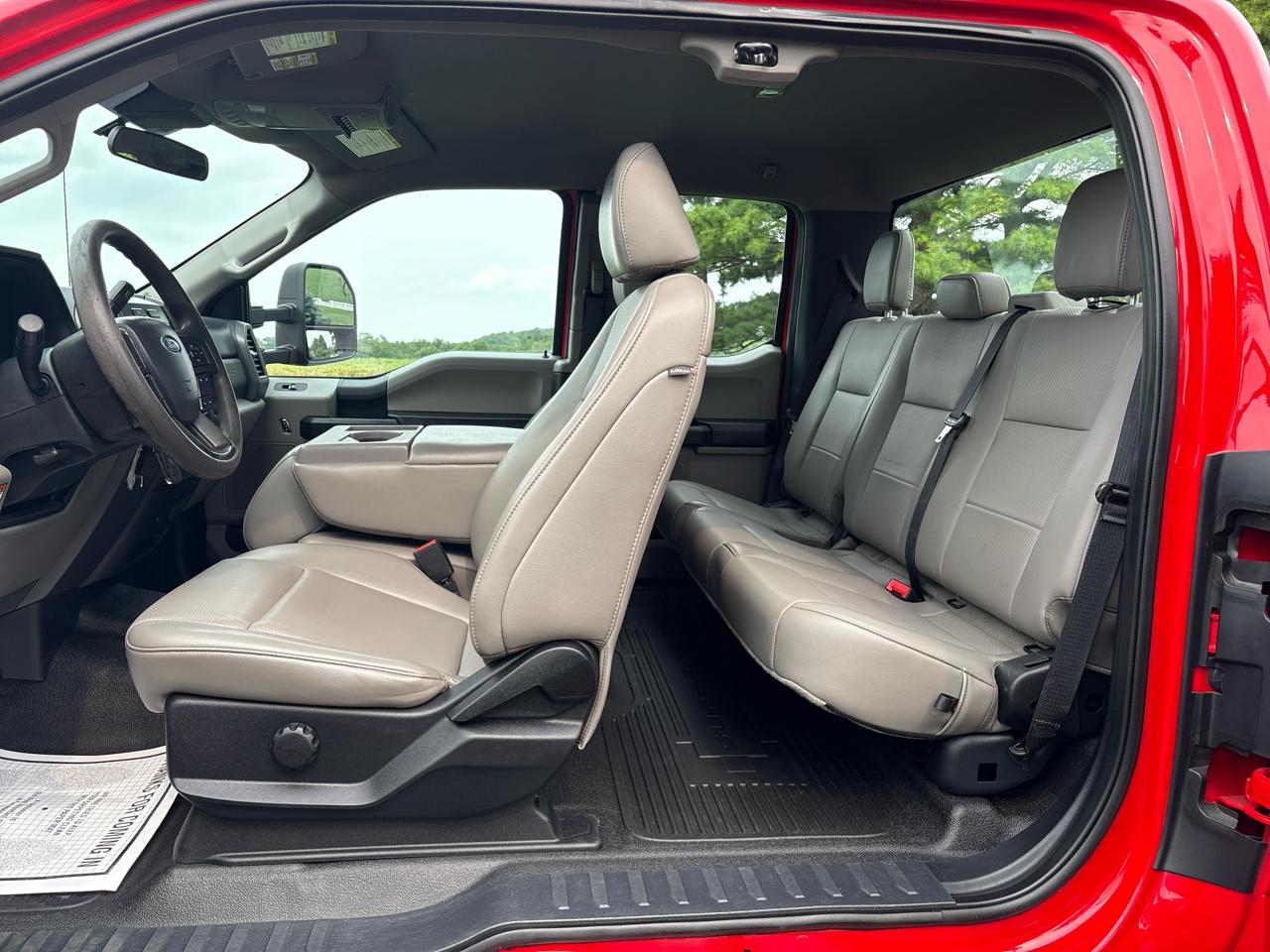 Ford Super Duty F-550 DRW XL 4WD SuperCab 168" WB 60" CA 2021