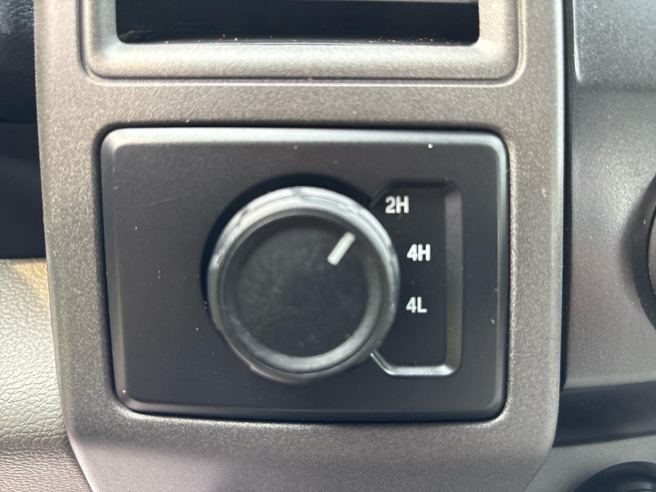 Ford Super Duty F-550 DRW XL 4WD SuperCab 168" WB 60" CA 2021