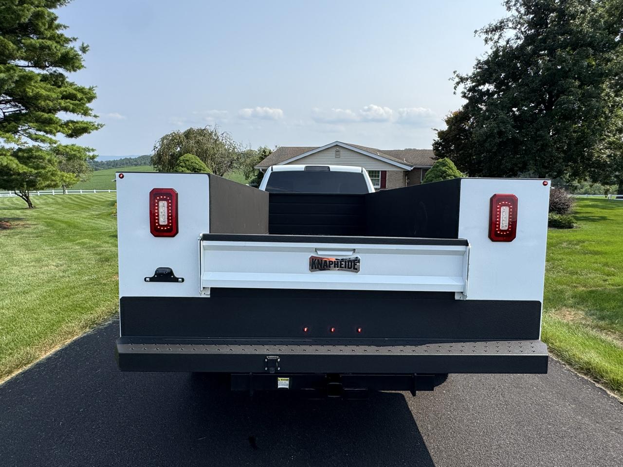 RAM 5500 Chassis Cab Tradesman 4x4 Reg Cab 84" CA 168.5" WB 2024