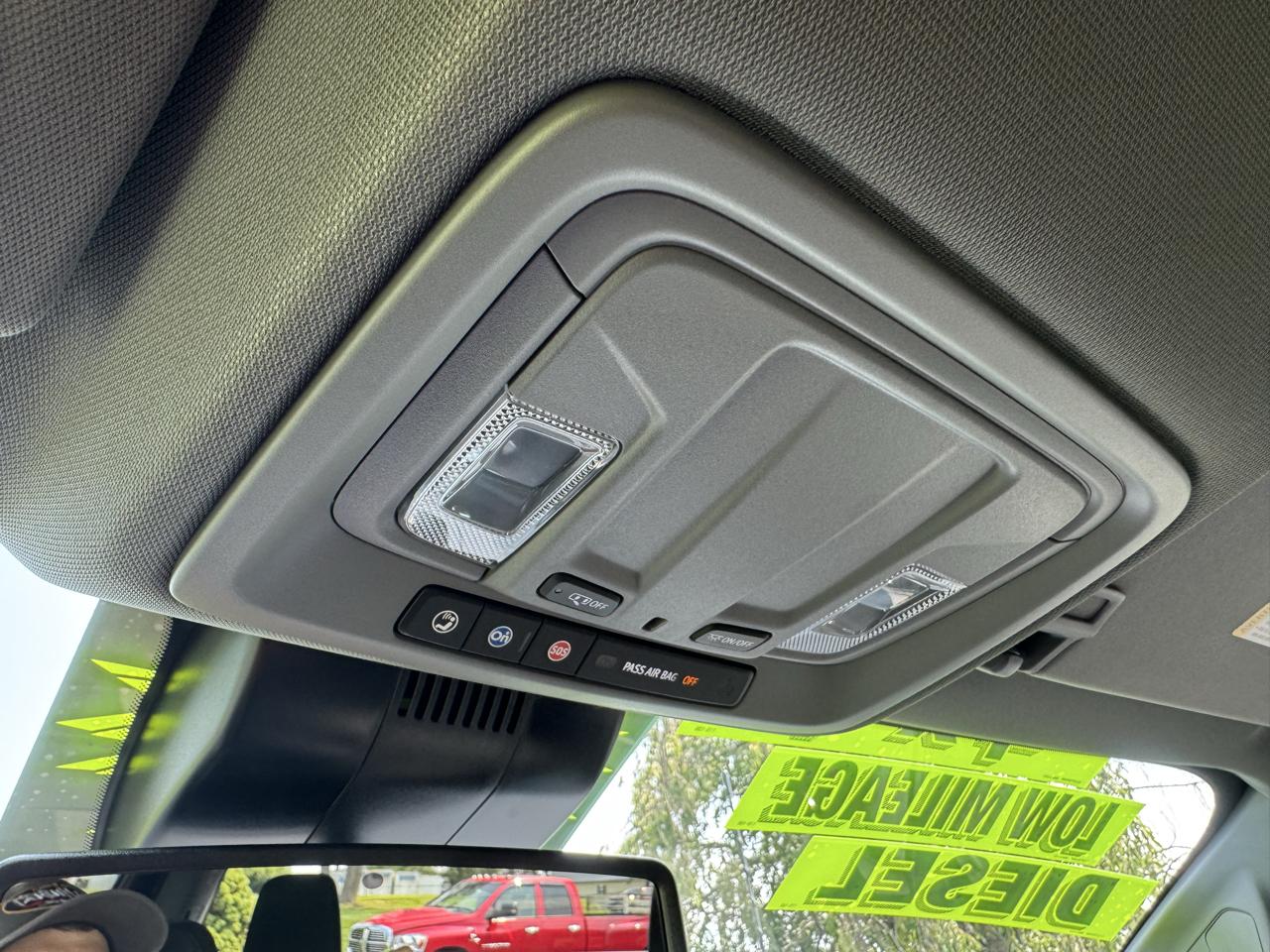 Chevrolet Silverado 2500HD 4WD Crew Cab 159" Custom 2024