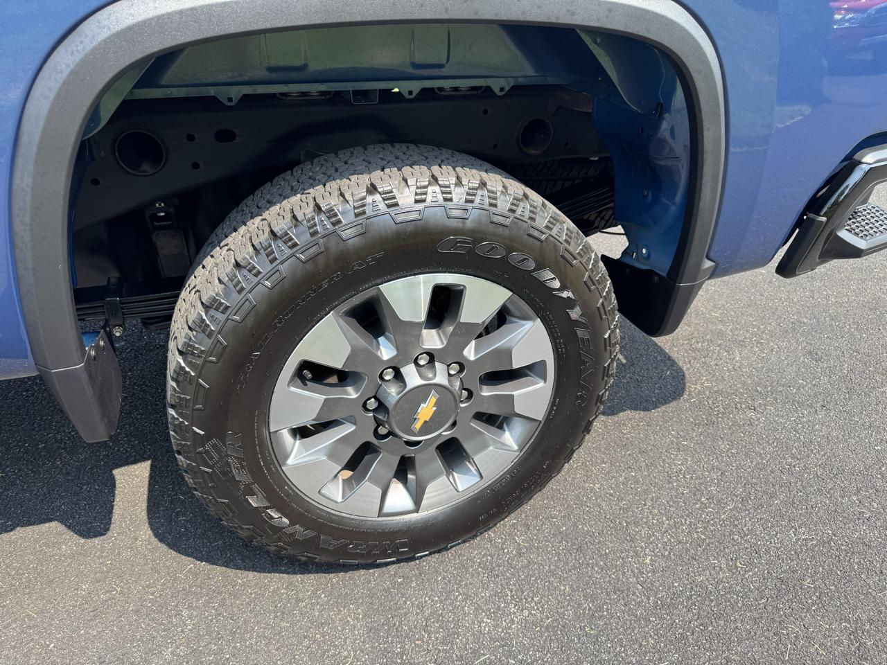 Chevrolet Silverado 2500HD 4WD Crew Cab 159" Custom 2024