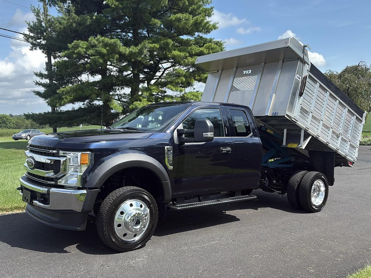 Ford Super Duty F-550 DRW XLT 4WD SuperCab 168" WB 60" CA 2022