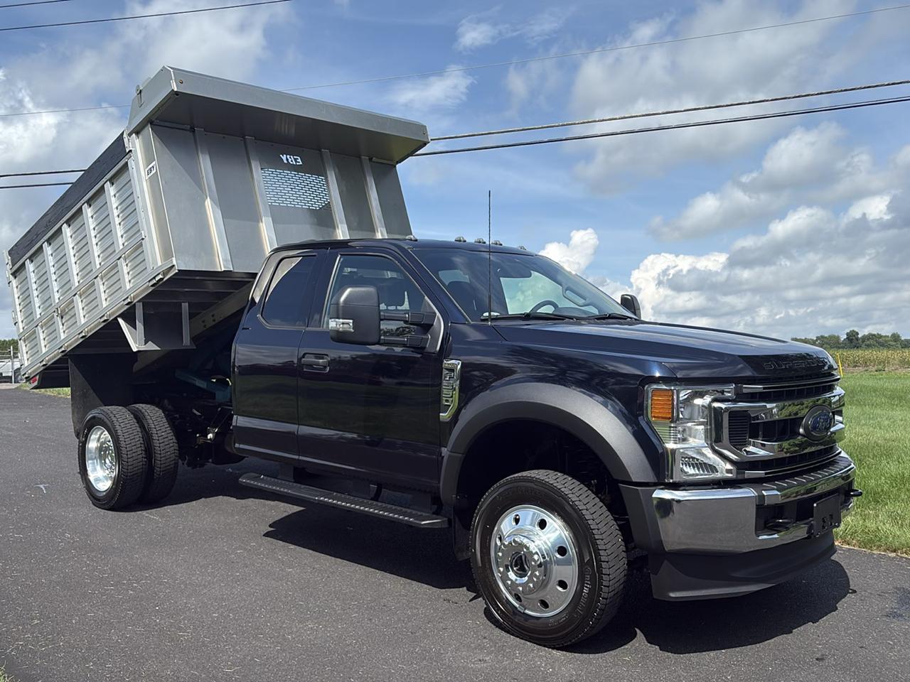 Ford Super Duty F-550 DRW XLT 4WD SuperCab 168" WB 60" CA 2022