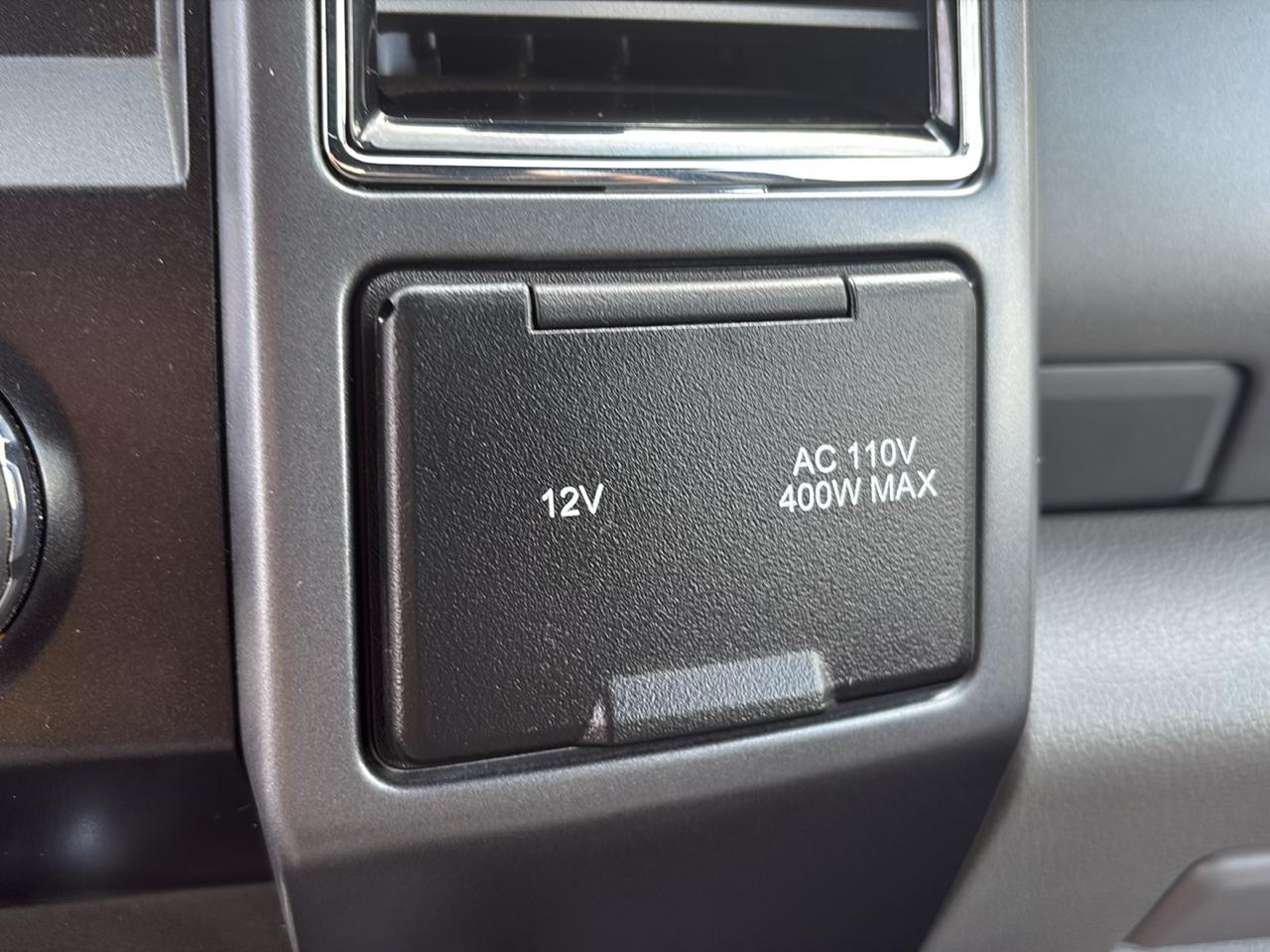 Ford Super Duty F-550 DRW XLT 4WD SuperCab 168" WB 60" CA 2022