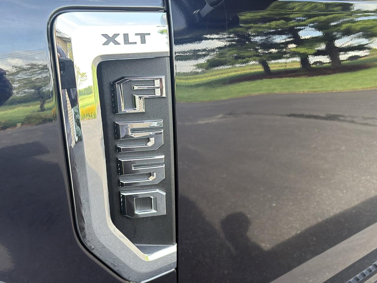 Ford Super Duty F-550 DRW XLT 4WD SuperCab 168" WB 60" CA 2022