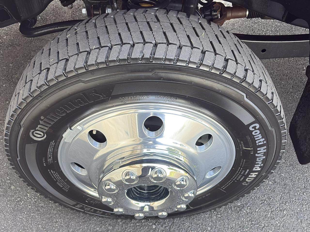 Ford Super Duty F-550 DRW XLT 4WD SuperCab 168" WB 60" CA 2022