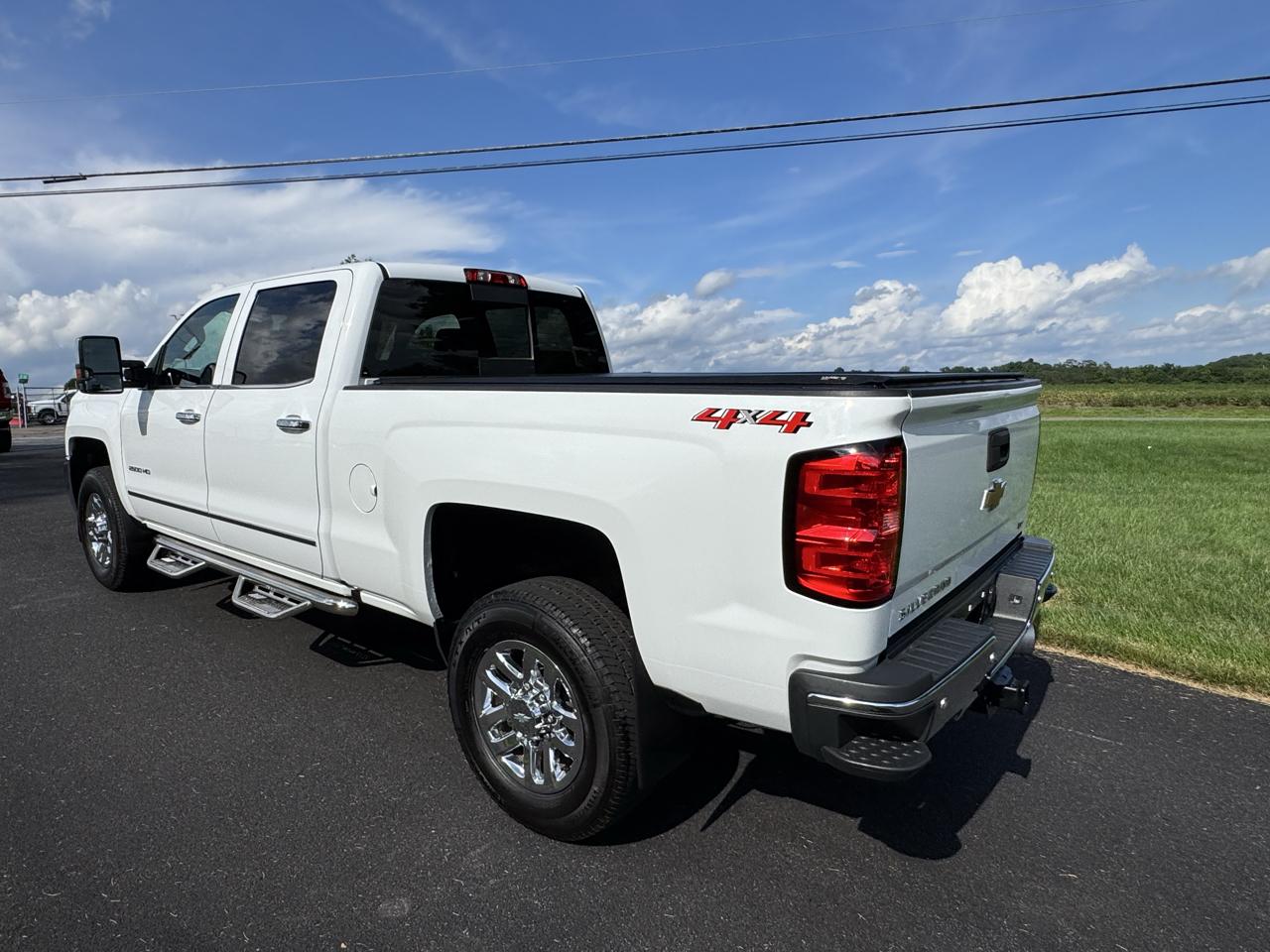 Chevrolet Silverado 2500HD 4WD Crew Cab 153.7" LTZ 2018