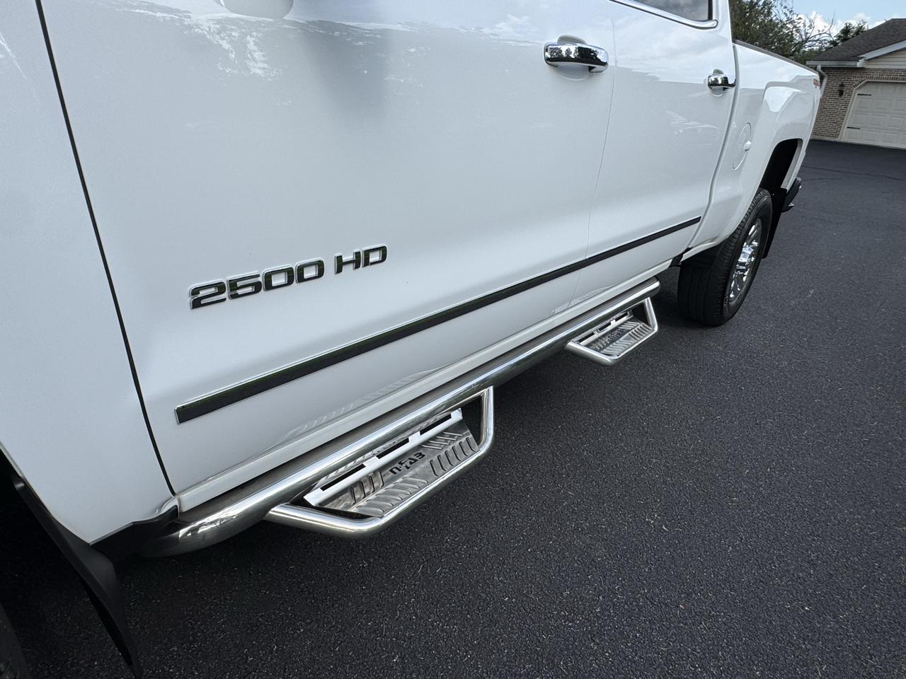 Chevrolet Silverado 2500HD 4WD Crew Cab 153.7" LTZ 2018