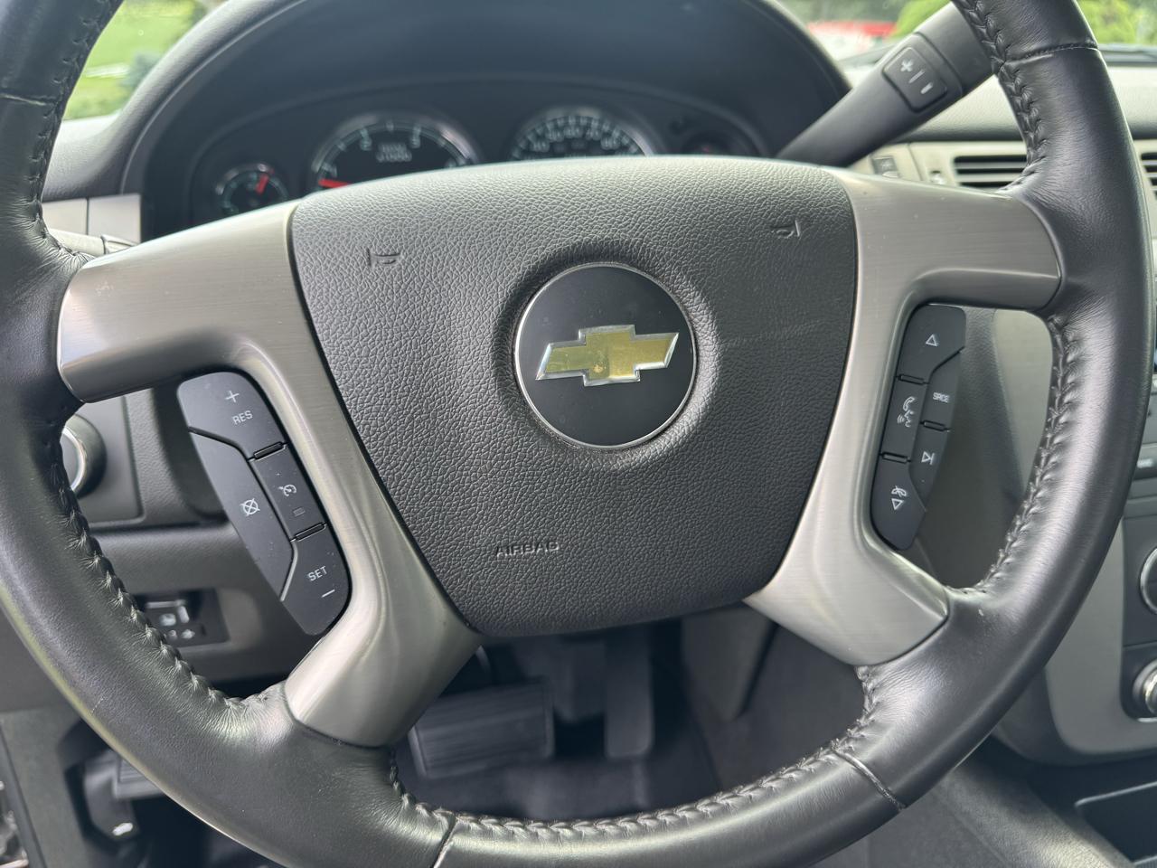 Chevrolet Silverado 2500HD 4WD Crew Cab 153.7" LTZ 2013