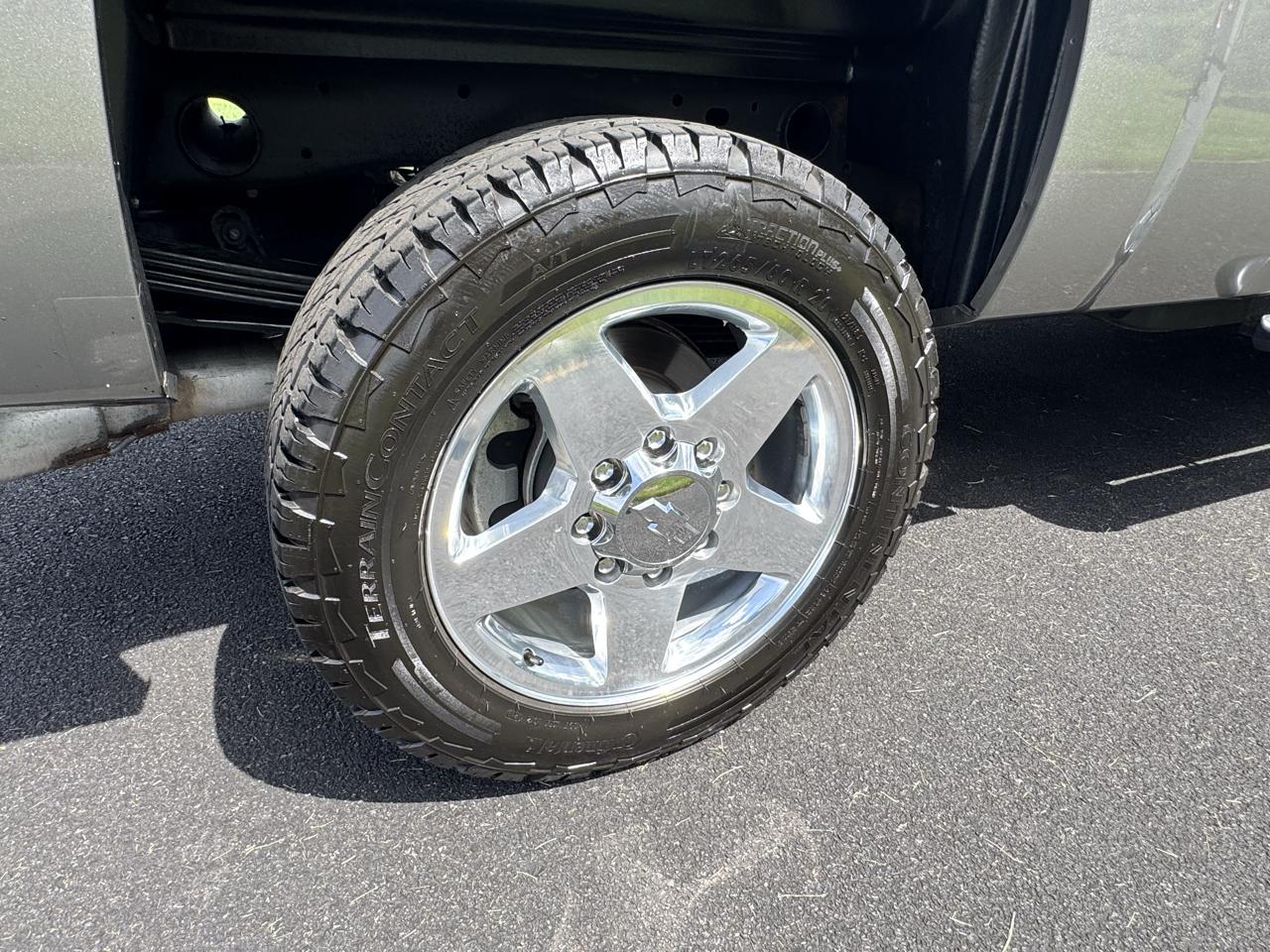 Chevrolet Silverado 2500HD 4WD Crew Cab 153.7" LTZ 2013