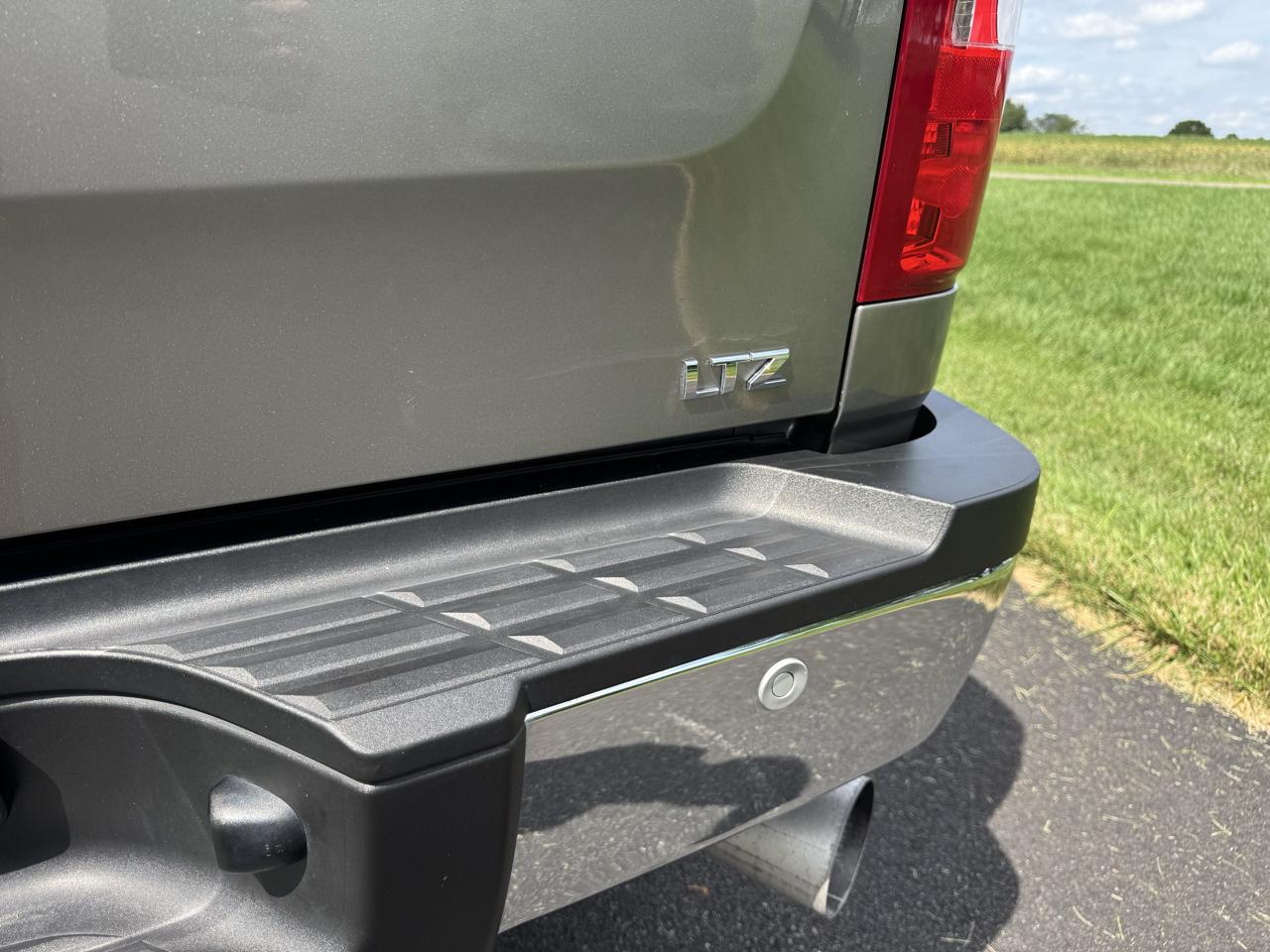 Chevrolet Silverado 2500HD 4WD Crew Cab 153.7" LTZ 2013
