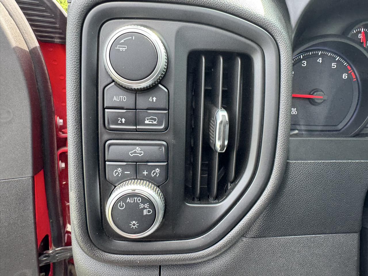 GMC Sierra 1500 4WD Reg Cab 140" 2020