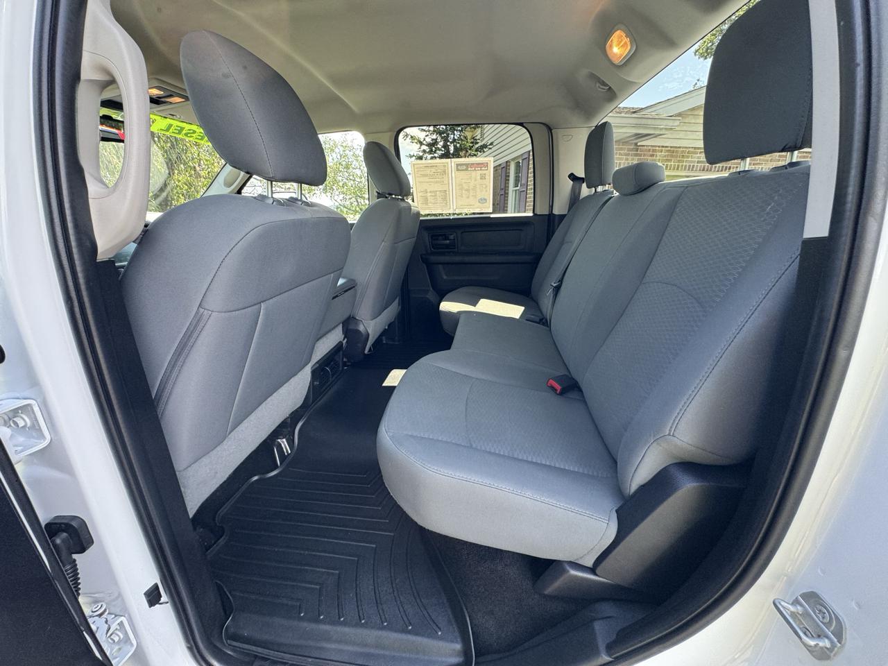 RAM 2500 4WD Crew Cab 149" Tradesman 2016