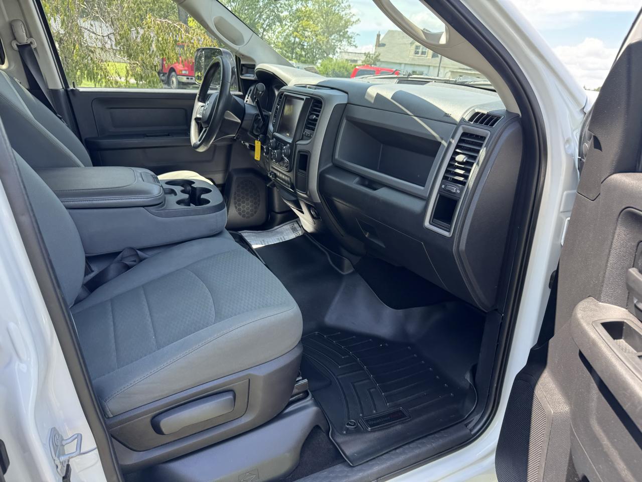 RAM 2500 4WD Crew Cab 149" Tradesman 2016
