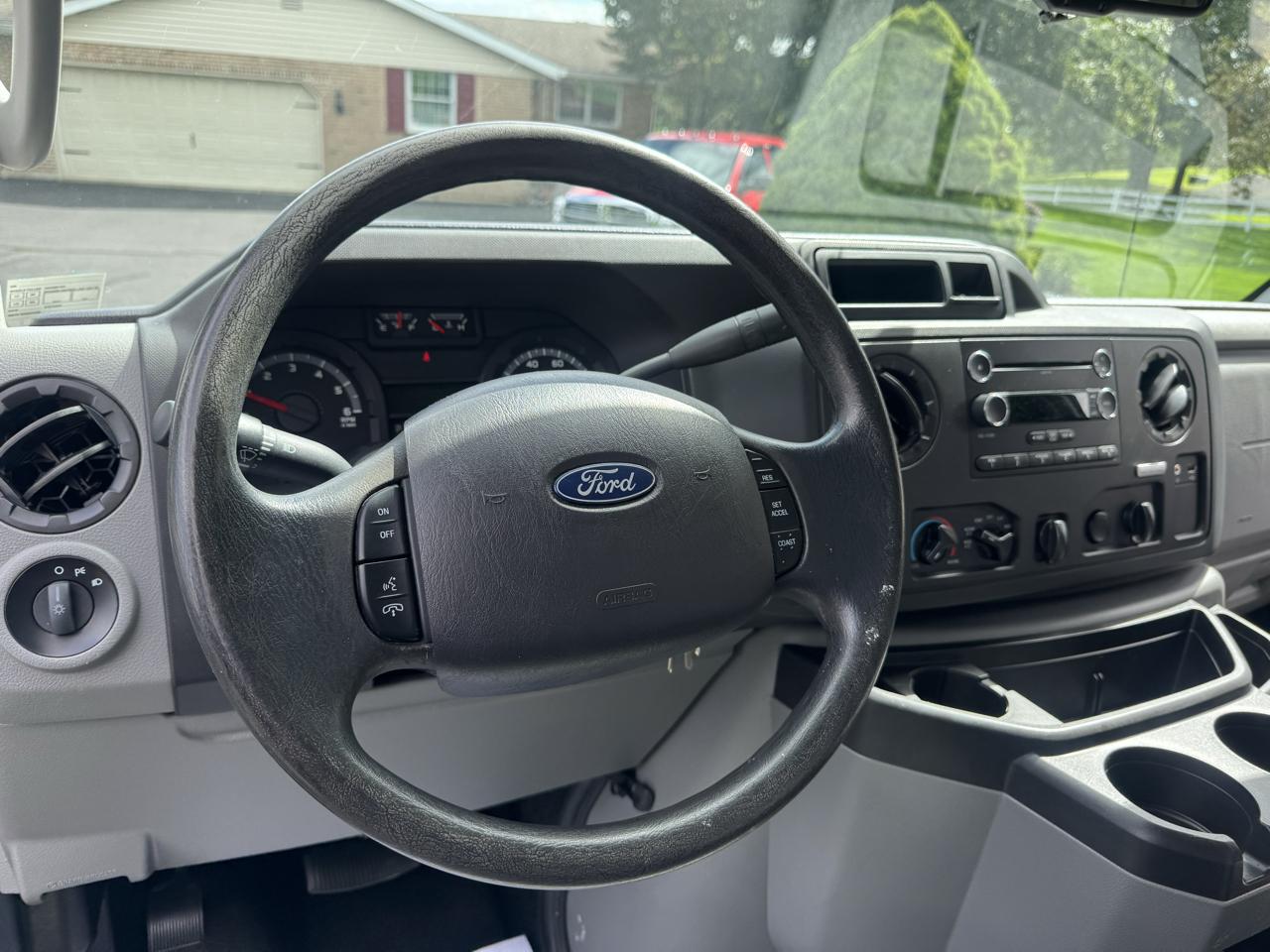Ford E-Series Cutaway E-450 DRW 158" WB 2019