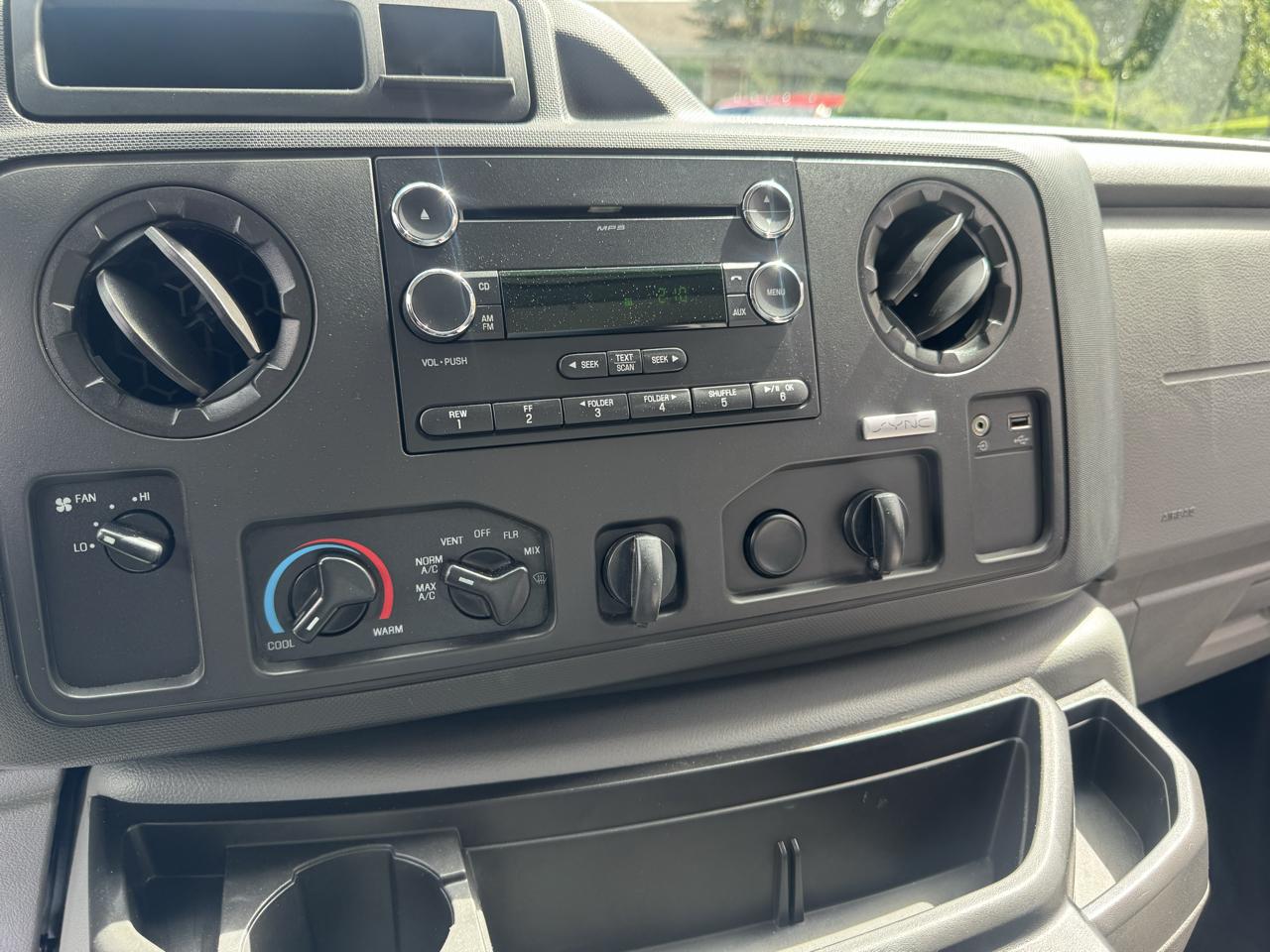 Ford E-Series Cutaway E-450 DRW 158" WB 2019