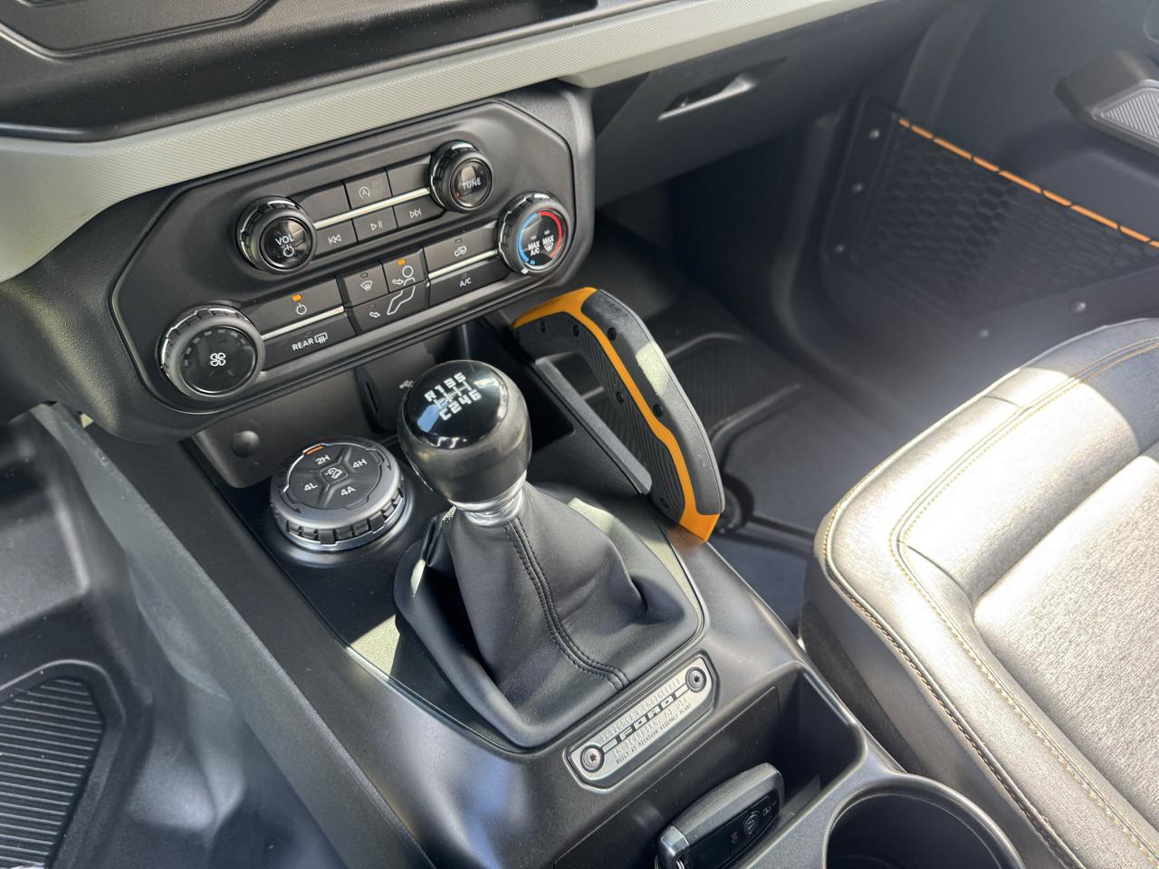 Ford Bronco Badlands 2D SUV 2021