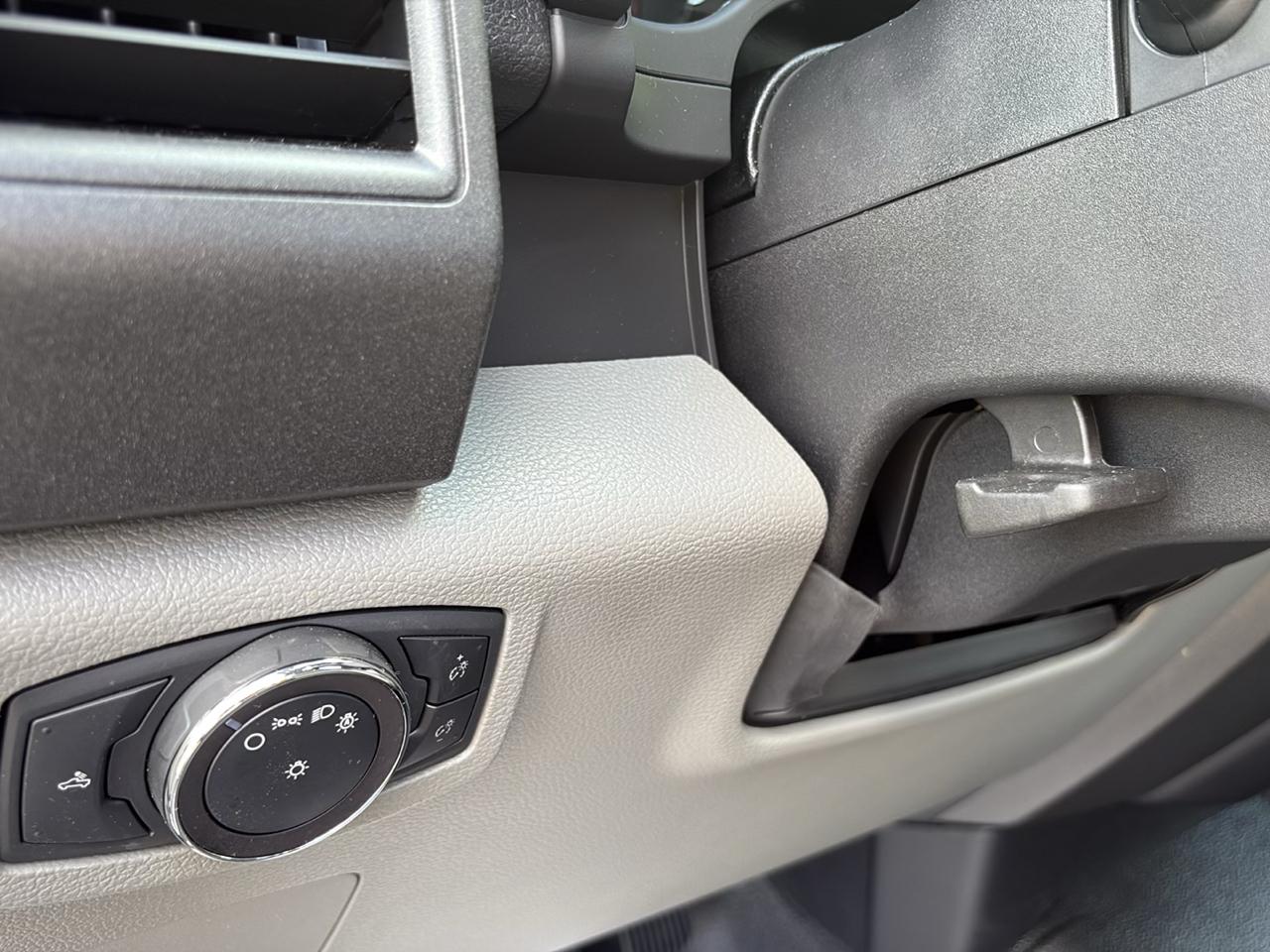 Ford Super Duty F-250 SRW XL 4WD Reg Cab 8' Box 2019