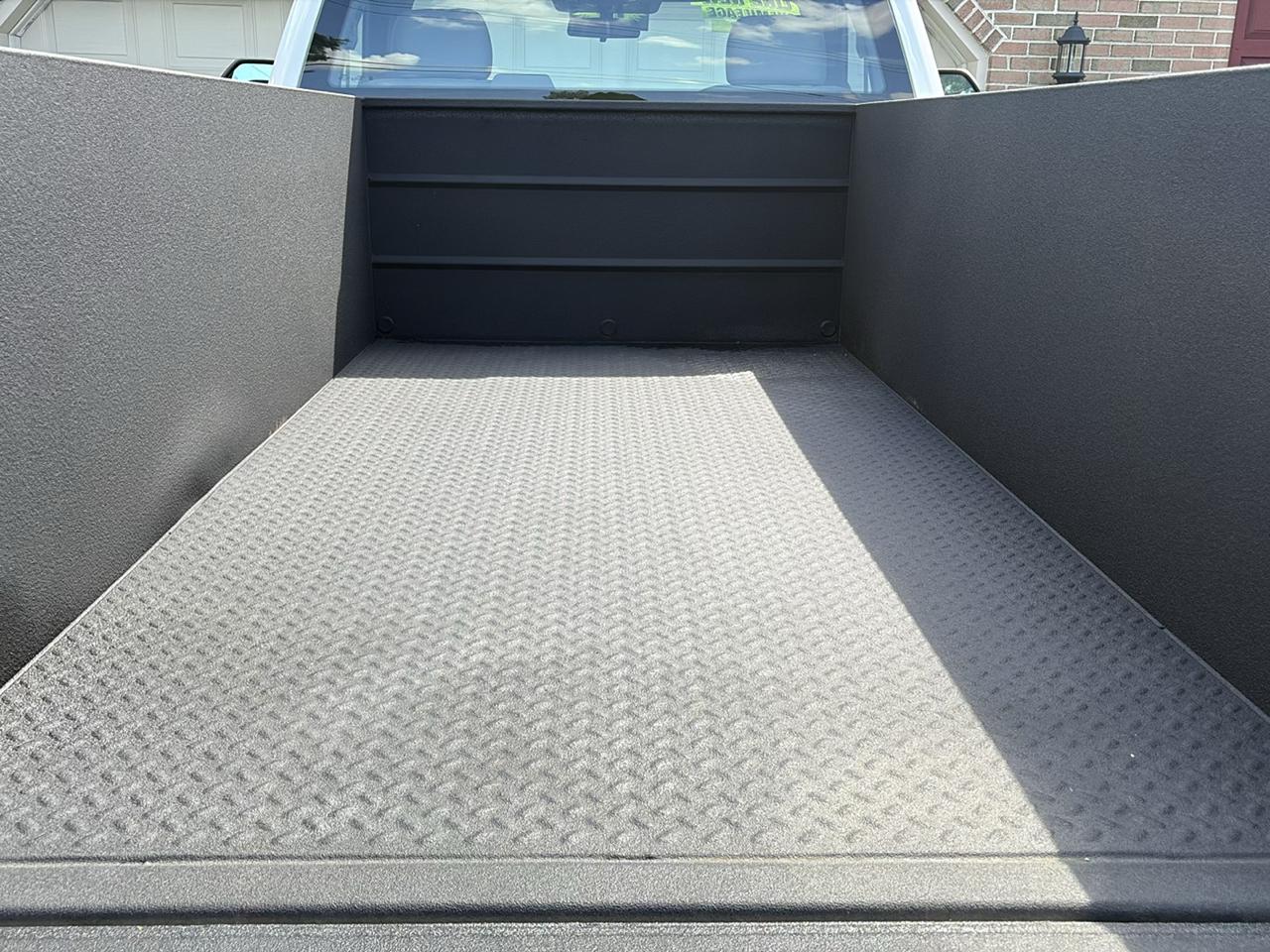 Ford Super Duty F-250 SRW XL 4WD Reg Cab 8' Box 2019