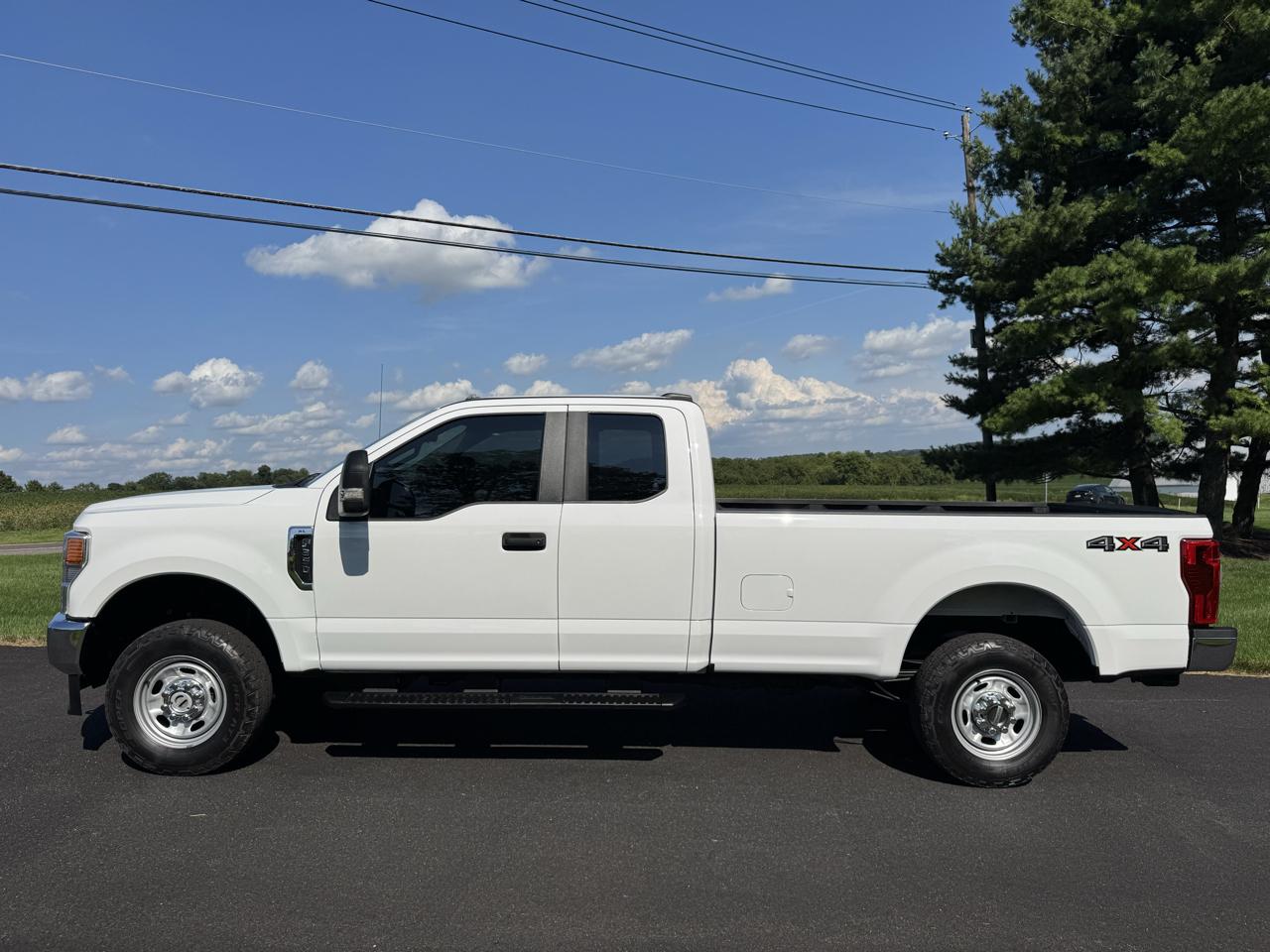 Ford Super Duty F-350 SRW XL 4WD SuperCab 8' Box 2020