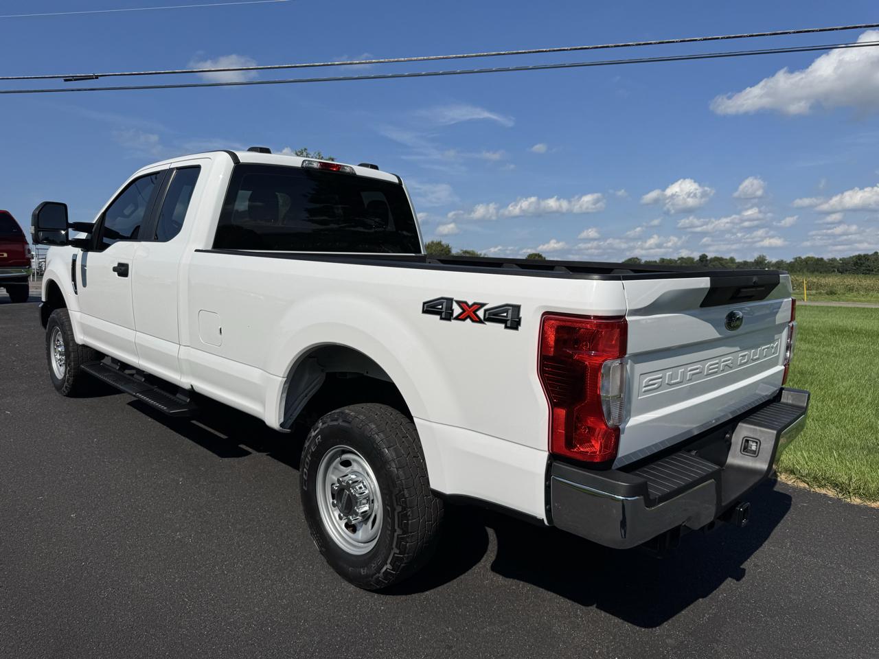 Ford Super Duty F-350 SRW XL 4WD SuperCab 8' Box 2020