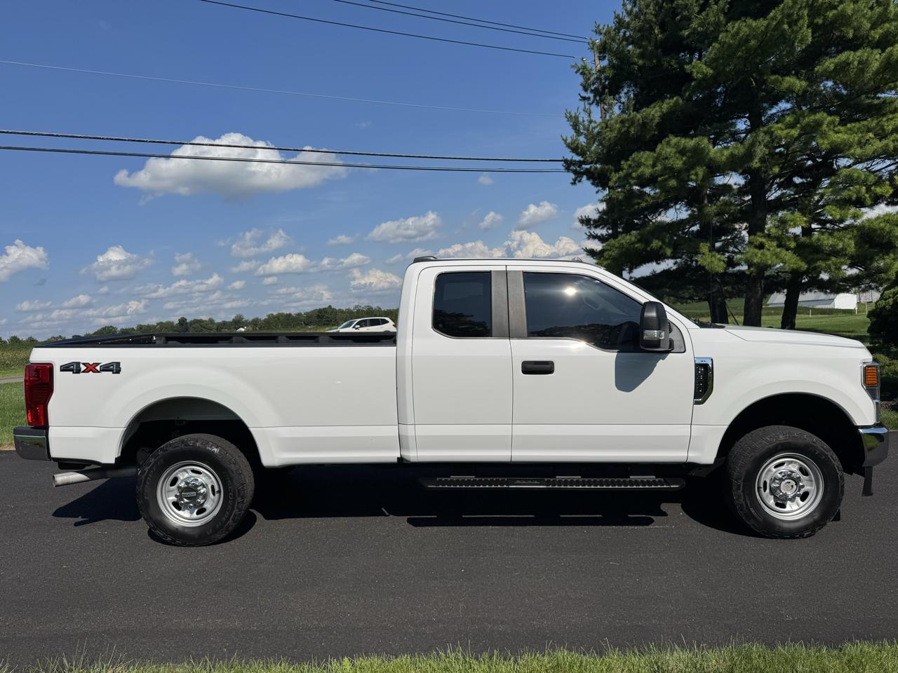 Ford Super Duty F-350 SRW XL 4WD SuperCab 8' Box 2020