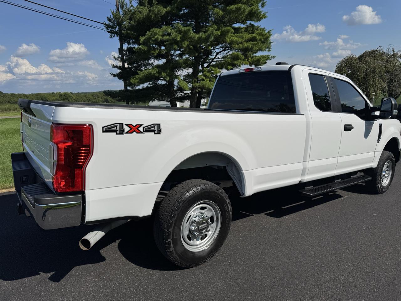 Ford Super Duty F-350 SRW XL 4WD SuperCab 8' Box 2020