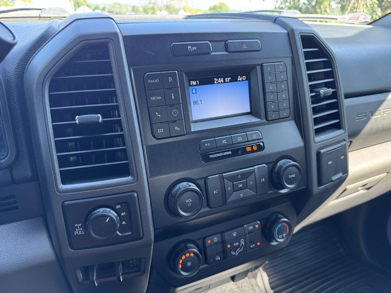 Ford Super Duty F-350 SRW XL 4WD SuperCab 8' Box 2020