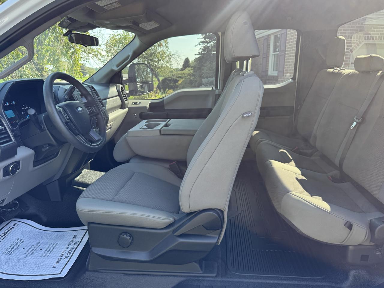 Ford Super Duty F-350 SRW XL 4WD SuperCab 8' Box 2020