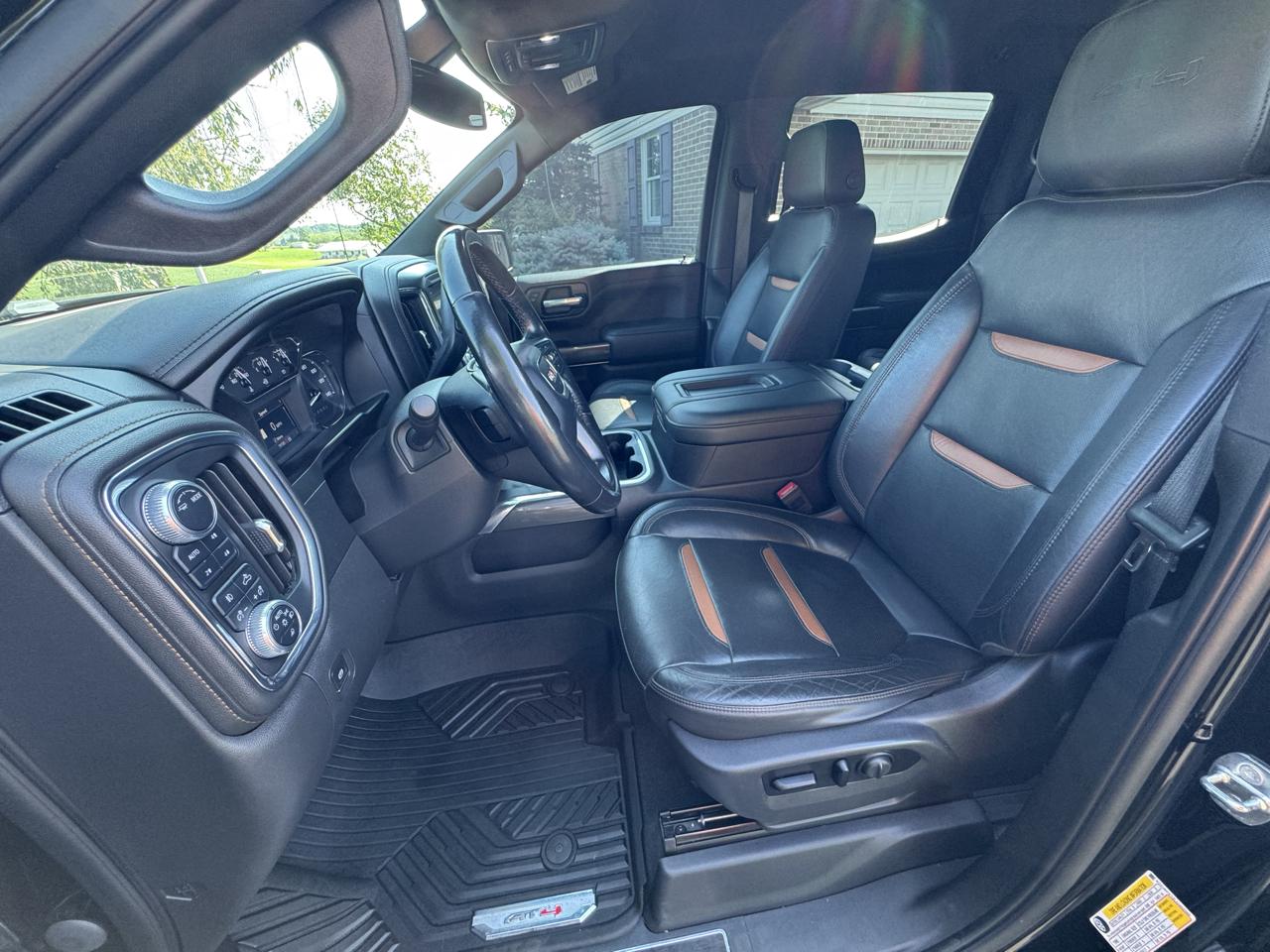 GMC Sierra 1500 4WD Crew Cab 147" AT4 2020
