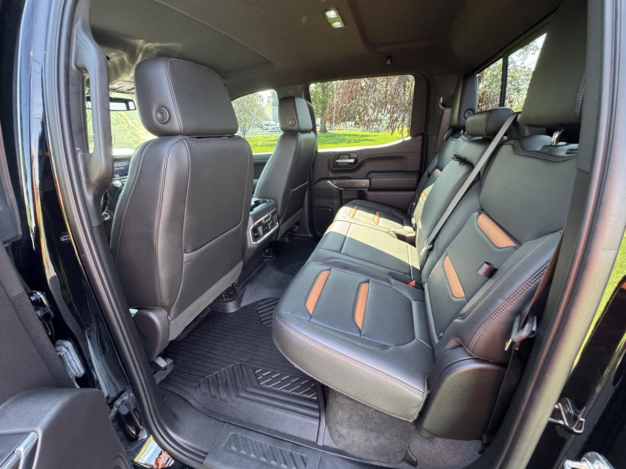 GMC Sierra 1500 4WD Crew Cab 147" AT4 2020