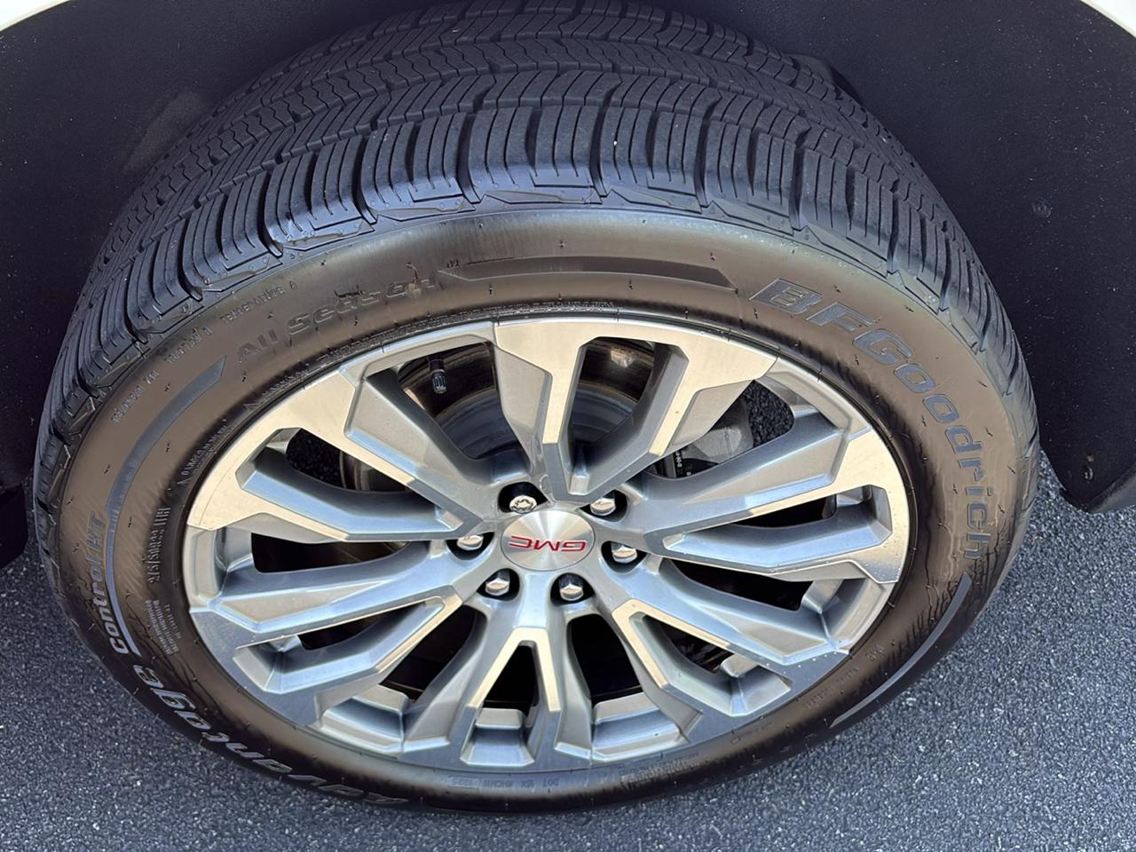 GMC Yukon 4WD 4dr Denali Ultimate 2022