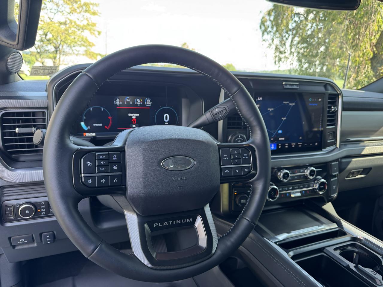Ford Super Duty F-450 DRW Platinum 4WD Crew Cab 8' Box 2026
