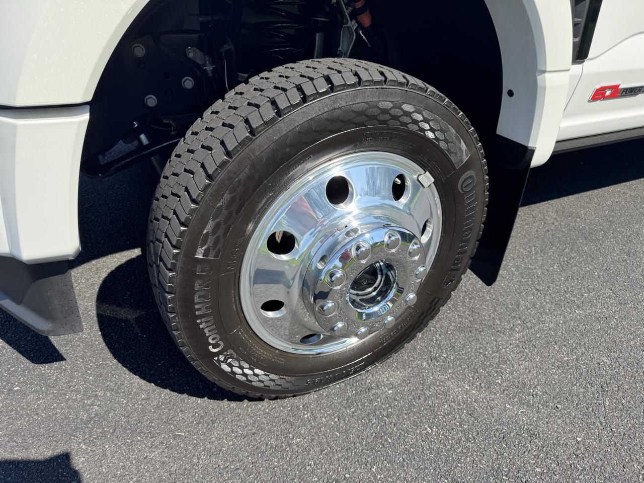 Ford Super Duty F-450 DRW Platinum 4WD Crew Cab 8' Box 2026