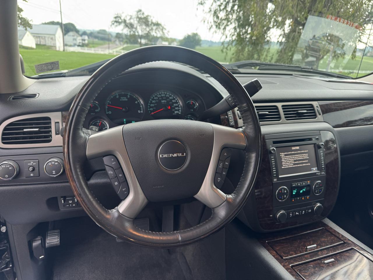 GMC Sierra 3500HD 4WD Crew Cab 153.7" SRW Denali 2014
