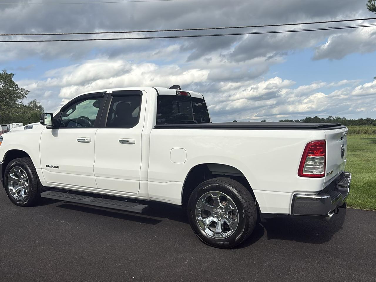 RAM 1500 Big Horn 4x4 Quad Cab 6'4" Box 2020
